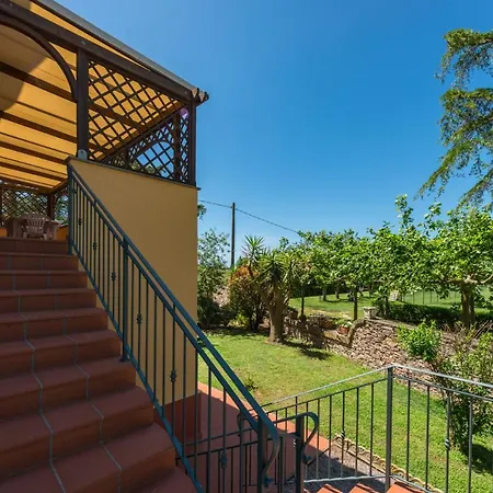 Agriturismo Le Vecchie Scuole Campiglia Marittima Exterior photo